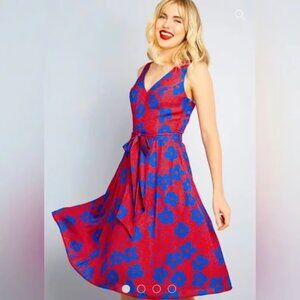 Funky Plus Size A-Line Dress | Red Blue Floral | Bow Back